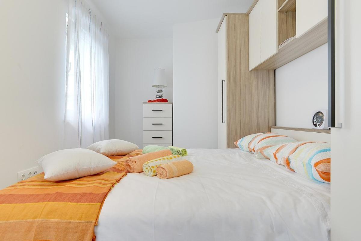 Apartments Elviana Pula Luaran gambar